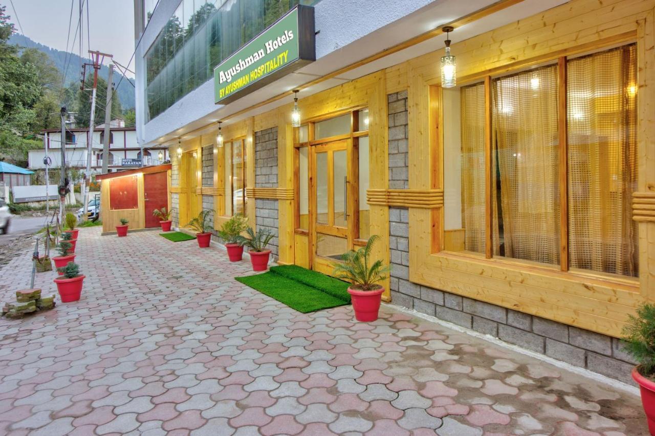 Ayushman Hotels Manāli Exteriör bild
